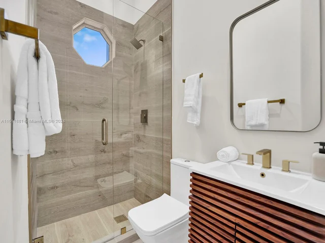 16365 SW 87th Pl, Palmetto Bay FL 33157