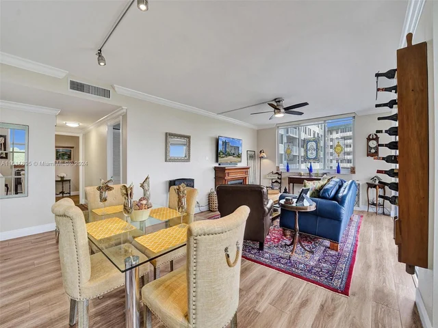 4200 Hillcrest Dr # 619, Hollywood FL 33021