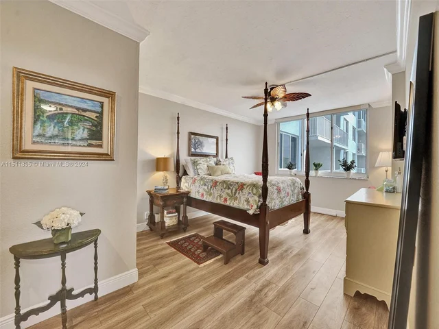 4200 Hillcrest Dr # 619, Hollywood FL 33021