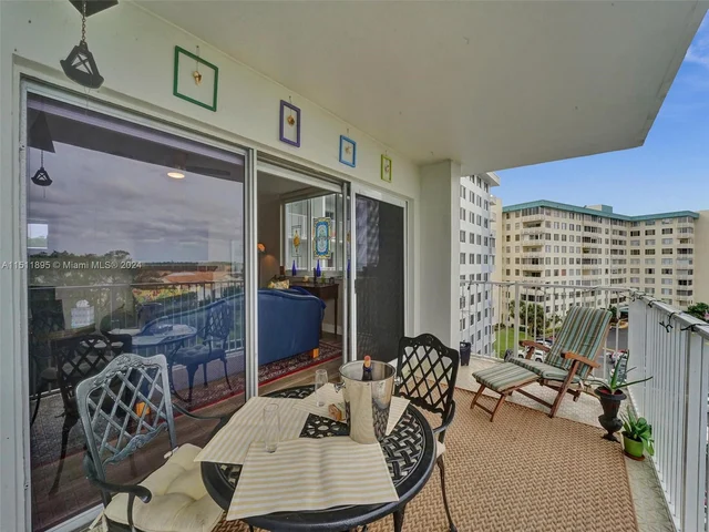 4200 Hillcrest Dr # 619, Hollywood FL 33021