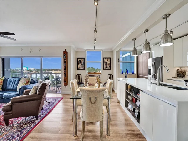 4200 Hillcrest Dr # 619, Hollywood FL 33021