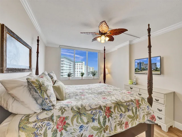 4200 Hillcrest Dr # 619, Hollywood FL 33021