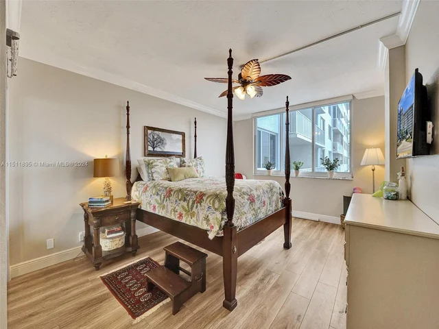 4200 Hillcrest Dr # 619, Hollywood FL 33021