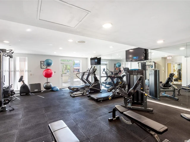 10 Aragon Ave # 1216, Coral Gables FL 33134