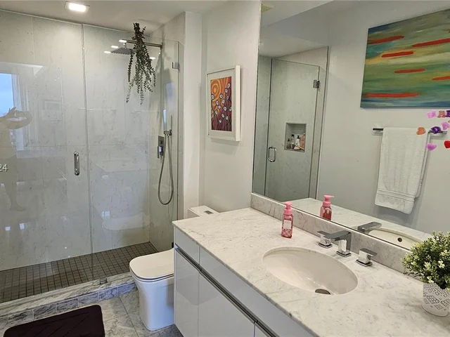 3802 NE 207th St # 1204, Aventura FL 33180