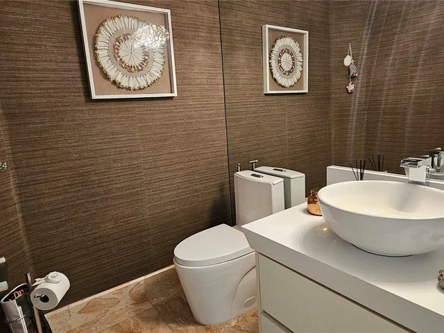 3802 NE 207th St # 1204, Aventura FL 33180