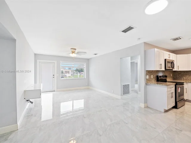 6501 Flagler St, Hollywood FL 33023