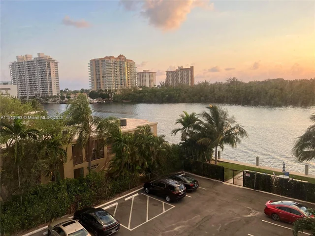 888 Intracoastal Dr # 4E, Fort Lauderdale FL 33304