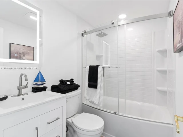 888 Intracoastal Dr # 4E, Fort Lauderdale FL 33304