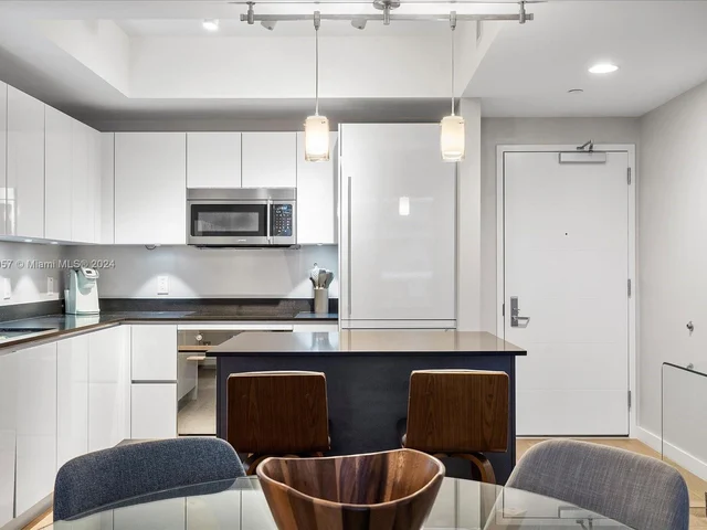 1010 Brickell Ave # 2307, Miami FL 33131