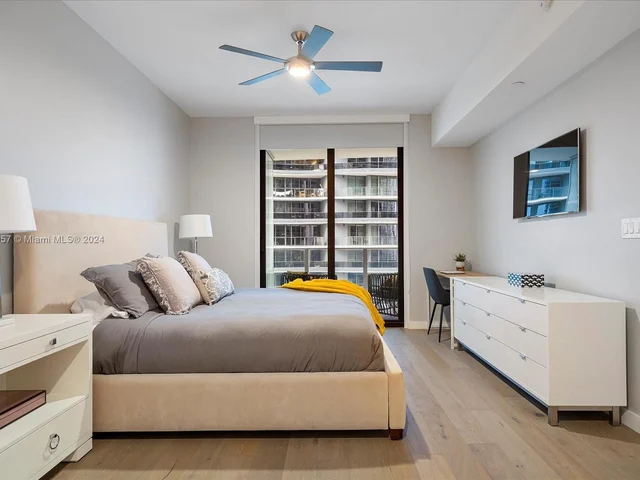 1010 Brickell Ave # 2307, Miami FL 33131