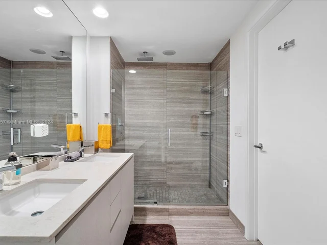 1010 Brickell Ave # 2307, Miami FL 33131