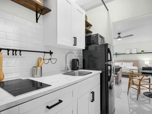 3030 Collins Ave # 3D, Miami Beach FL 33140