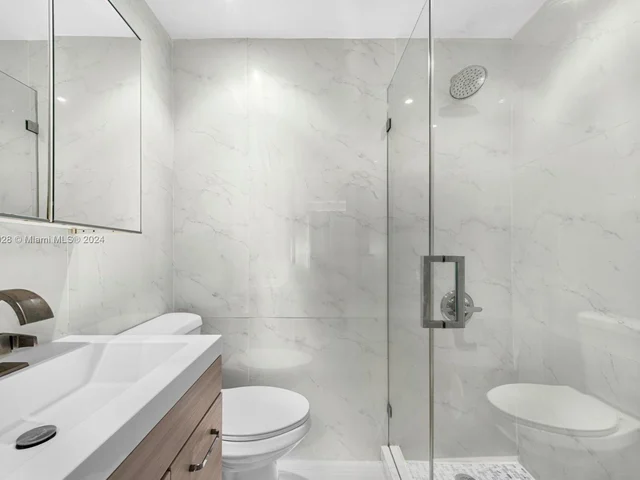 3030 Collins Ave # 3D, Miami Beach FL 33140