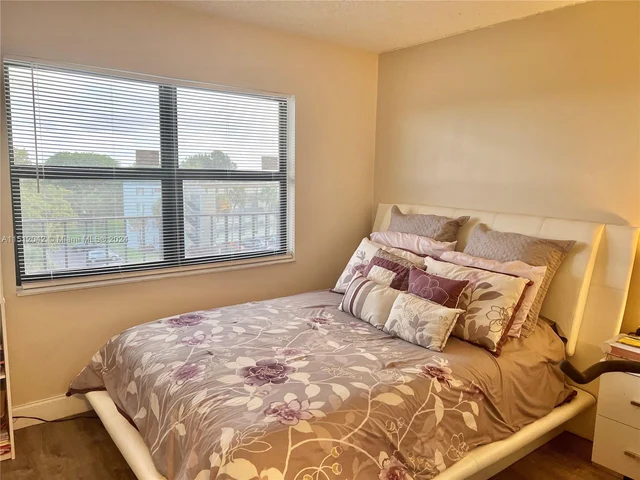 9235 SW 8th St # 507, Boca Raton FL 33428