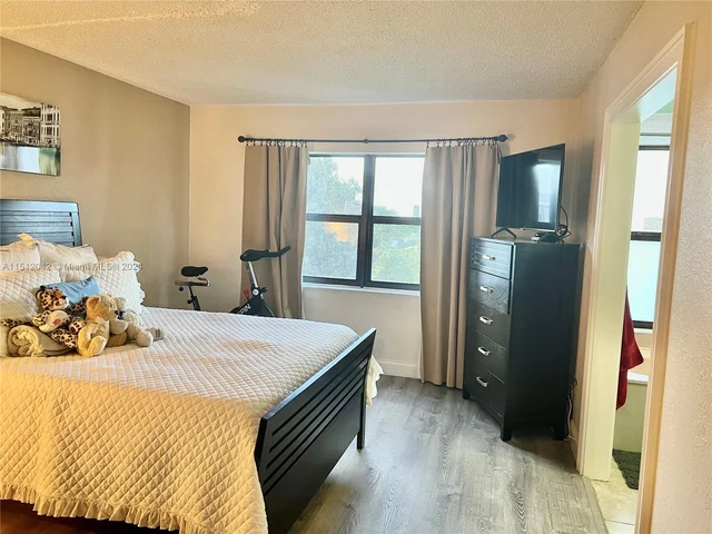 9235 SW 8th St # 507, Boca Raton FL 33428