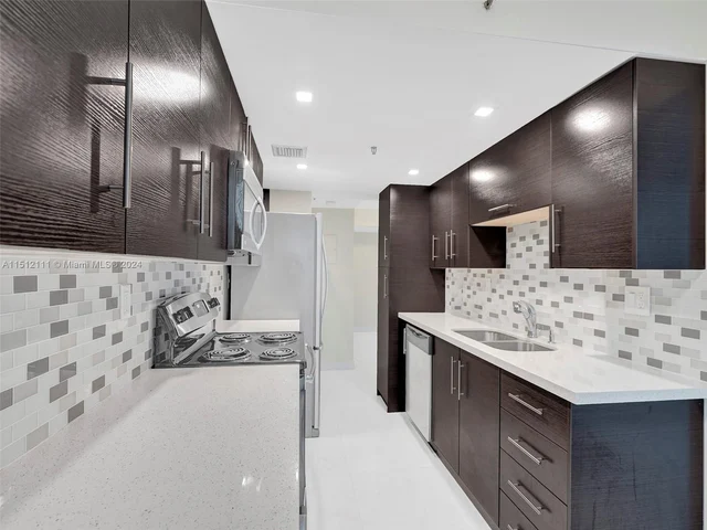 210 174th St # 1608, Sunny Isles Beach FL 33160