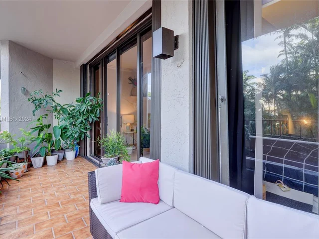 151 Crandon Blvd # 230, Key Biscayne FL 33149