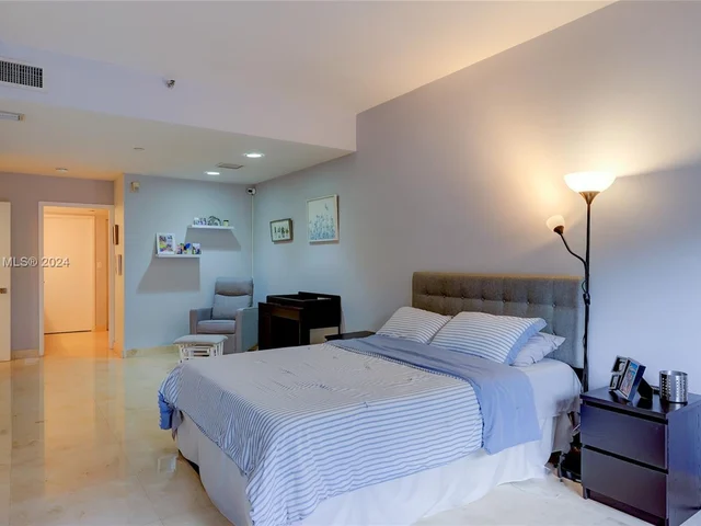 151 Crandon Blvd # 230, Key Biscayne FL 33149