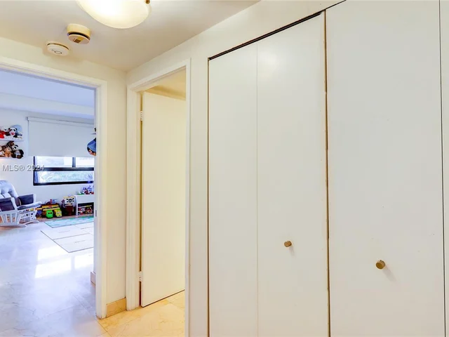 151 Crandon Blvd # 230, Key Biscayne FL 33149