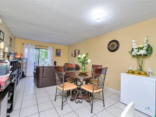 6041 W 24th Ave # 111, Hialeah FL 33016