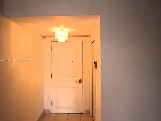 20191 E Country Club Dr # 708, Aventura FL 33180