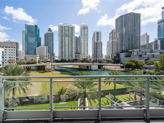 92 SW 3rd Street # 510, Miami FL 33130