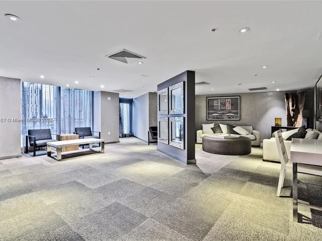 92 SW 3rd Street # 510, Miami FL 33130