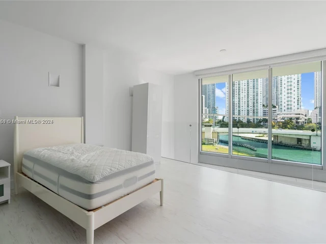 92 SW 3rd Street # 510, Miami FL 33130