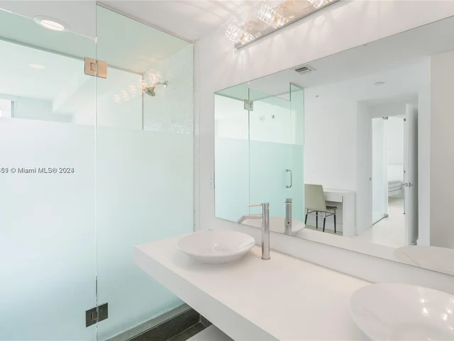 92 SW 3rd Street # 510, Miami FL 33130