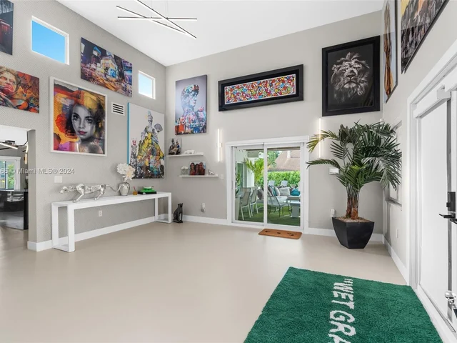 13540 SW 98th Ct, Miami FL 33176