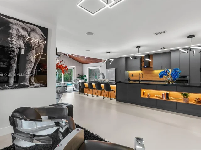 13540 SW 98th Ct, Miami FL 33176