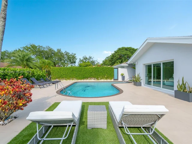 13540 SW 98th Ct, Miami FL 33176