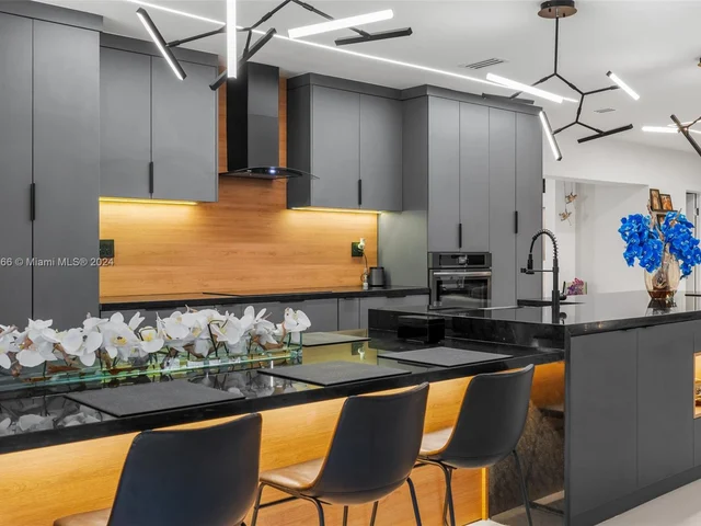 13540 SW 98th Ct, Miami FL 33176