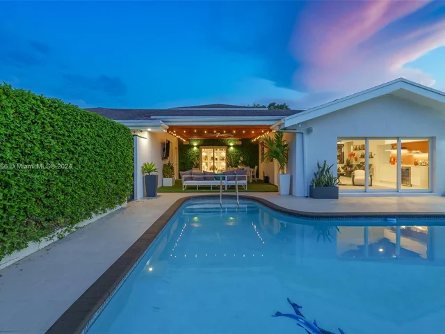 13540 SW 98th Ct, Miami FL 33176