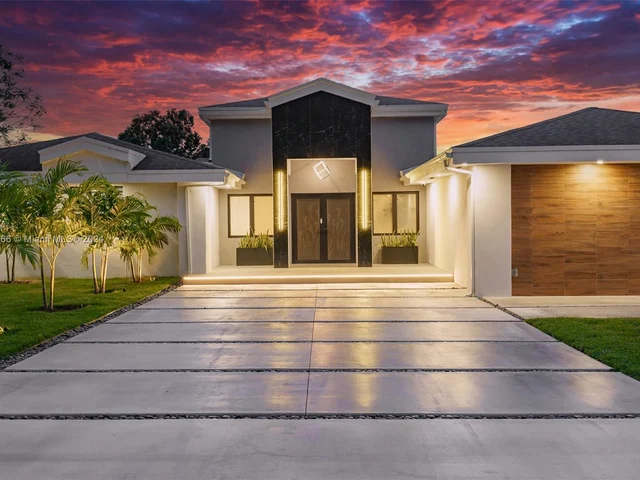 13540 SW 98th Ct, Miami FL 33176