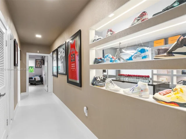 13540 SW 98th Ct, Miami FL 33176