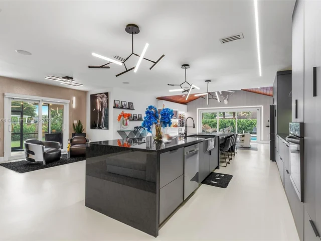 13540 SW 98th Ct, Miami FL 33176