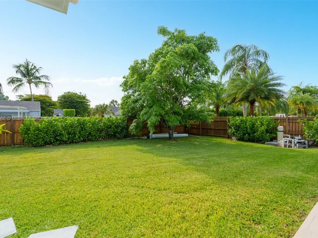 13540 SW 98th Ct, Miami FL 33176