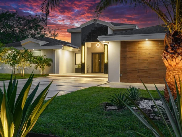 13540 SW 98th Ct, Miami FL 33176