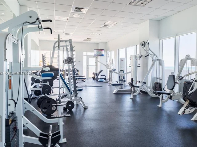 6365 Collins Ave # 4108, Miami Beach FL 33141