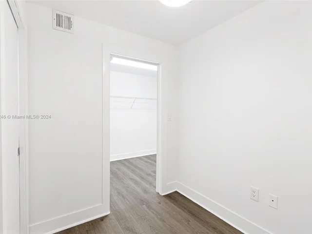 6917 Collins Ave # 1009, Miami Beach FL 33141