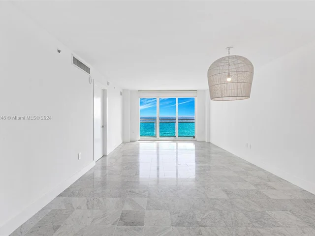 6917 Collins Ave # 1009, Miami Beach FL 33141