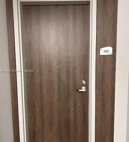 92 SW 3rd St # 1105, Miami FL 33130