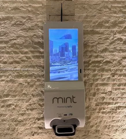 92 SW 3rd St # 1105, Miami FL 33130