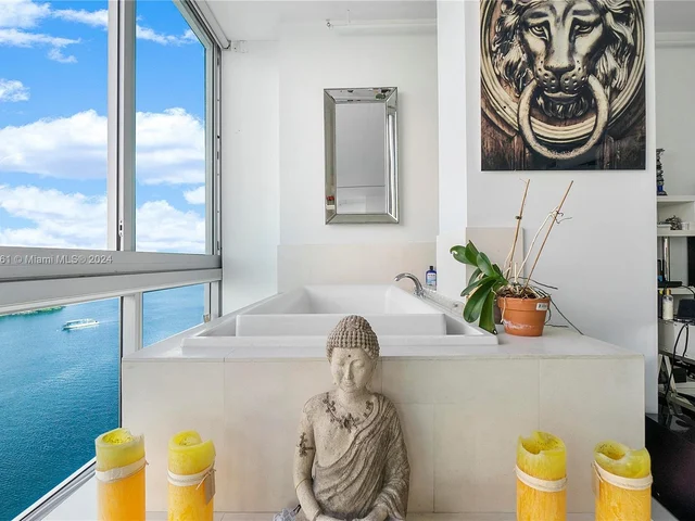 7934 West Dr # 904, North Bay Village FL 33141