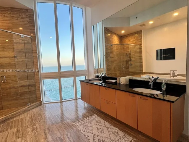 16001 Collins Ave # 4201, Sunny Isles Beach FL 33160