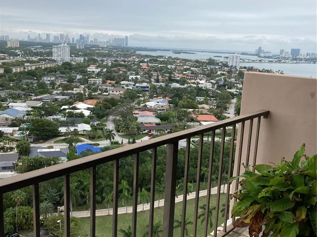 1800 NE 114th St # 2310, Miami FL 33181