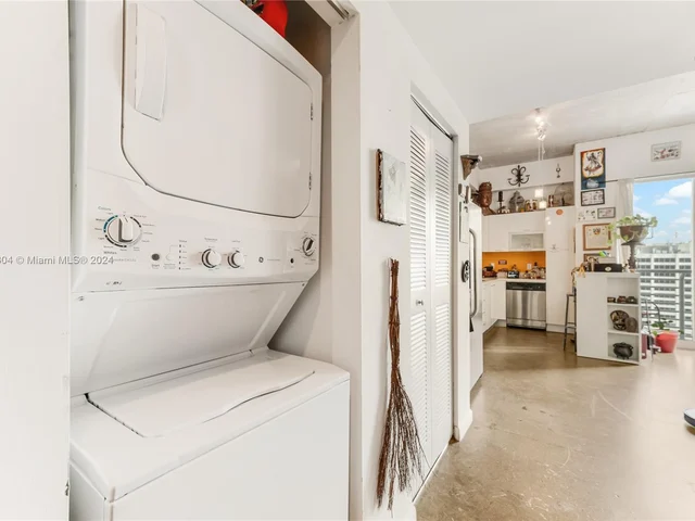 133 NE 2nd Ave # 3110, Miami FL 33132