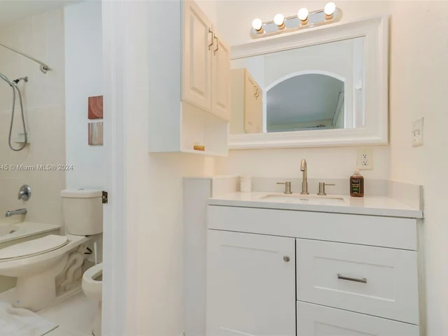 12322 SW 213th Ter, Miami FL 33177